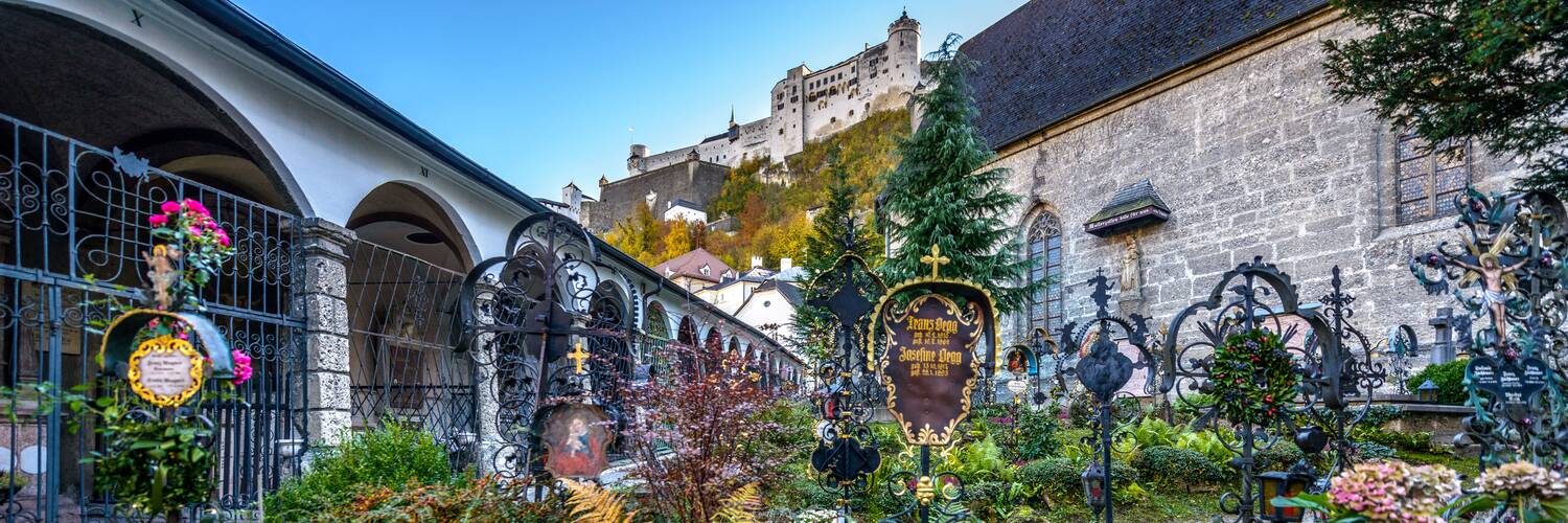 Friedhof St. Peter mit Blick auf die Festung Hohensalzburg | © Tourismus Salzburg GmbH / G. Breitegger