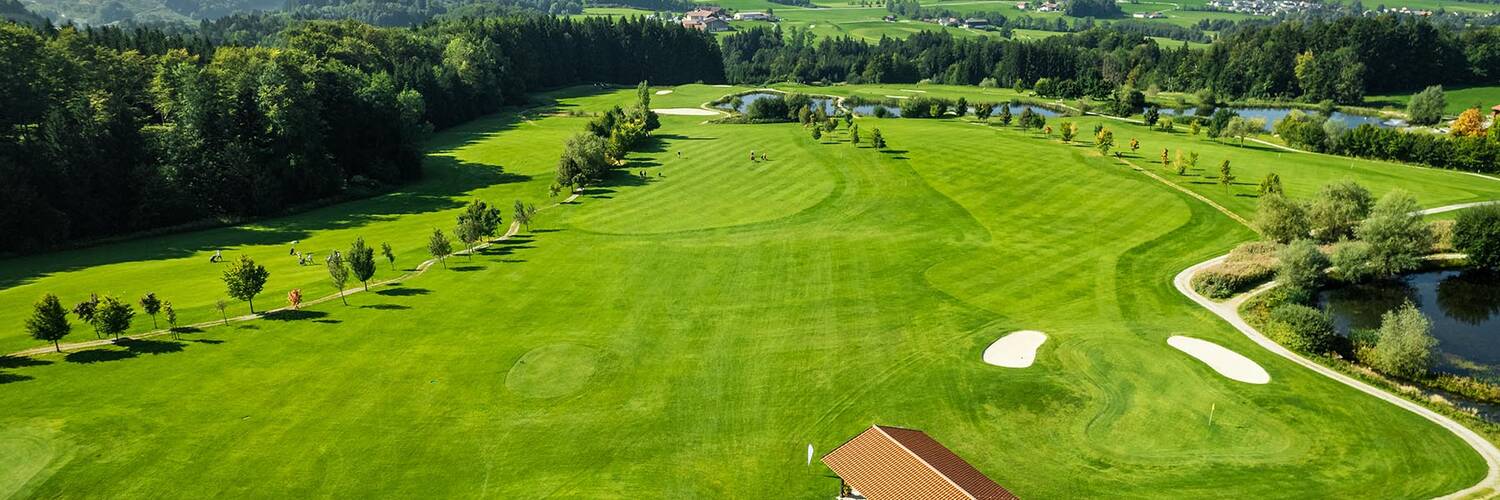 Blick auf den Golfplatz Römergolf Eugendorf | © TVB Eugendorf