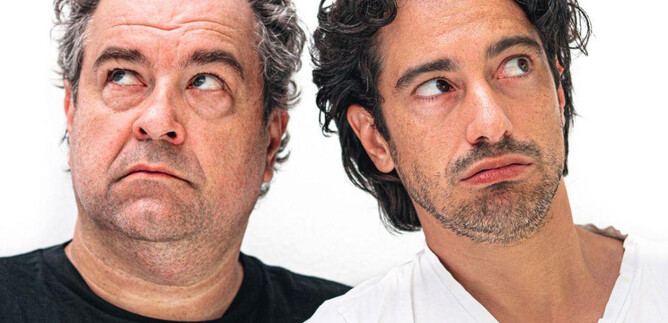Two men look critically in different directions. Their facial expressions show confusion or doubt. | © f6theopenfactory