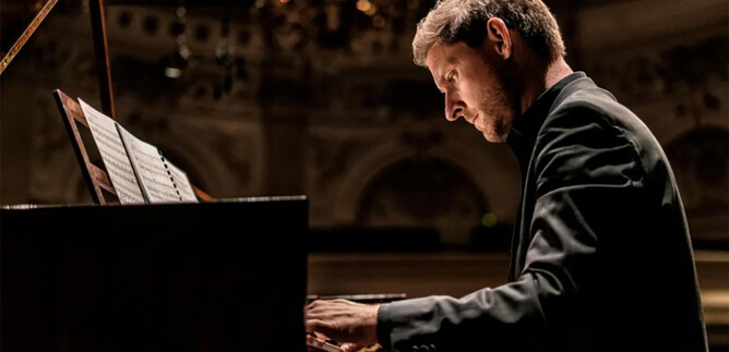 Kristian Bezuidenhout | © Marco Borggreve