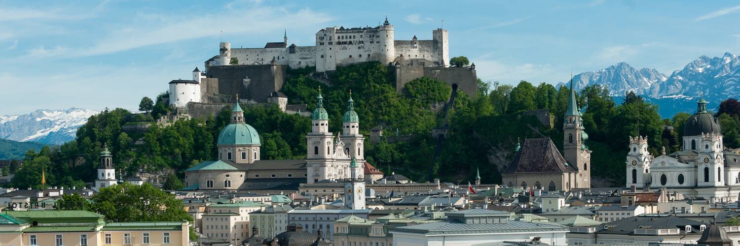 Panorama of the Mirabell Gardens in Salzburg with a view of Fortress Hohensalzburg | © Tourismus Salzburg